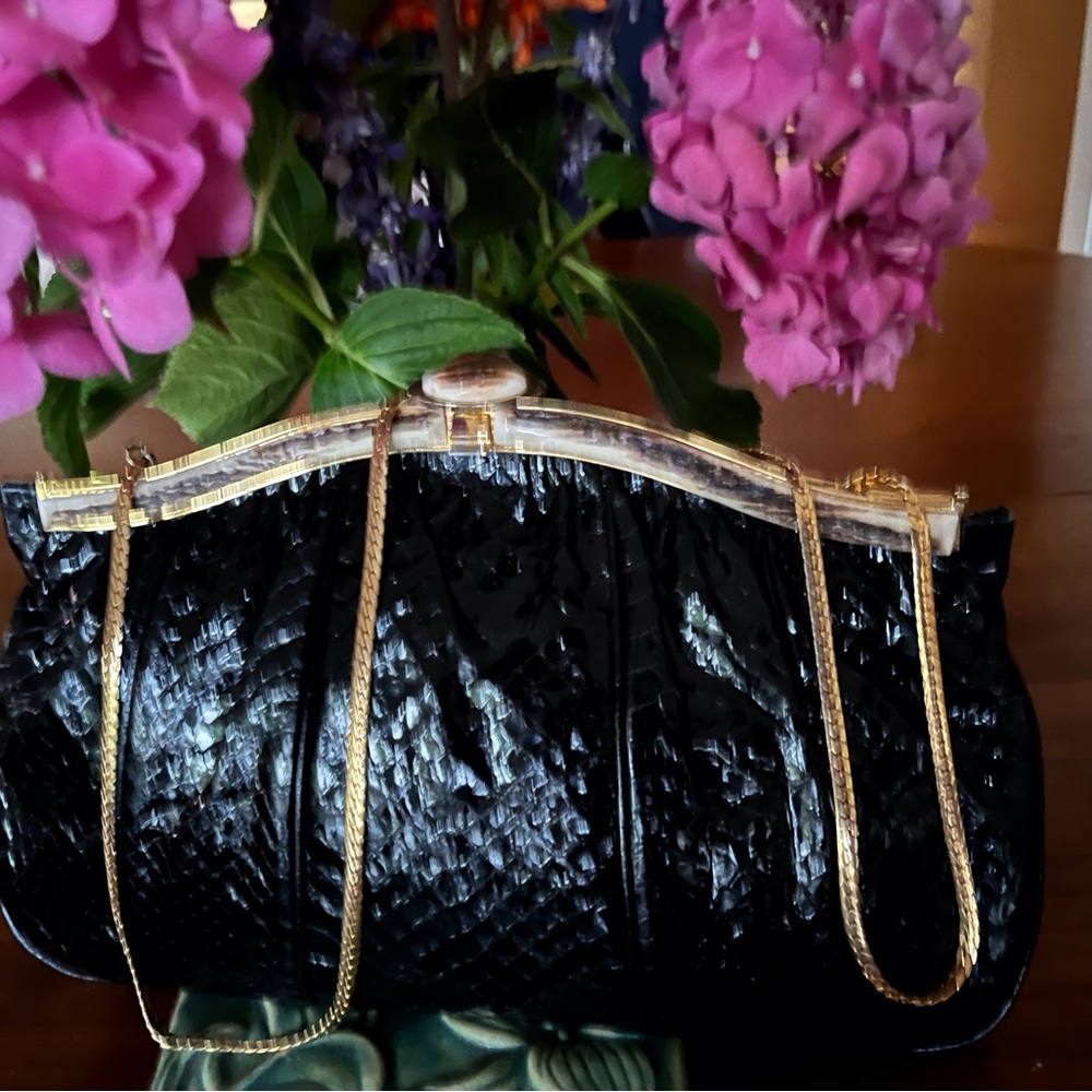 Finesse La Model clutch purse